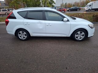 2010 Kia Ceed I Рестайлинг, белый, 540000 рублей, вид 3