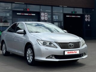 2012 Toyota Camry VII (XV50), серебристый, 1000000 рублей, вид 2