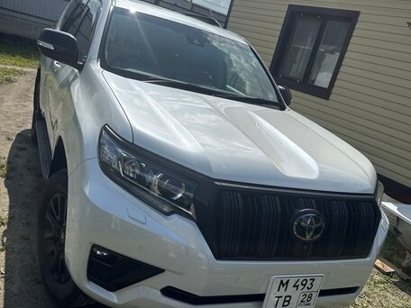 2022 Toyota Land Cruiser Prado 150 Series Рестайлинг 3, белый, 6500000 рублей, вид 2