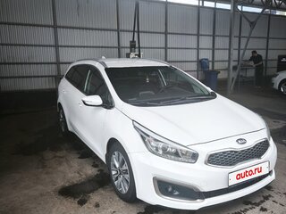 2018 Kia Ceed II Рестайлинг, белый, 1470000 рублей, вид 3