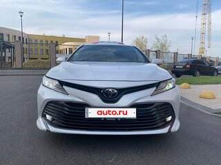 2020 Toyota Camry VIII (XV70), белый, 2690000 рублей, вид 4