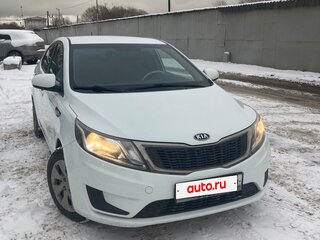 2012 Kia Rio III, белый, 880000 рублей, вид 2