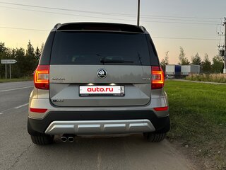 2016 Skoda Yeti I Рестайлинг, бежевый, 1300000 рублей, вид 5