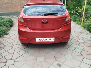 2011 Hyundai Solaris I, красный, 850000 рублей, вид 4