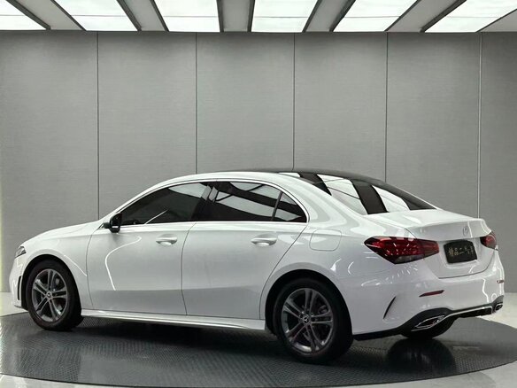 2022 Mercedes-Benz A-Класс 180 Long IV (W177), красный, 1833000 рублей - вид 5