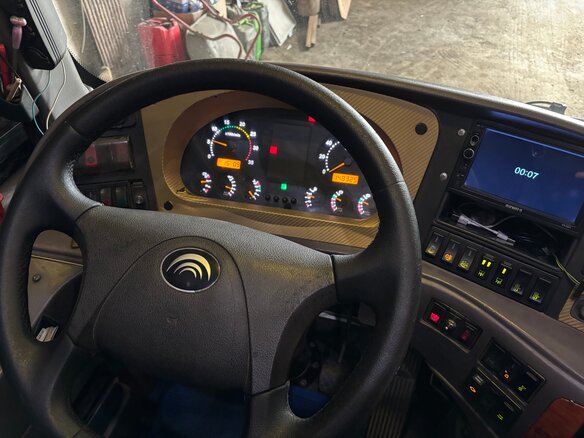2011 Yutong ZK6129H, серебристый, 2600000 рублей - вид 8