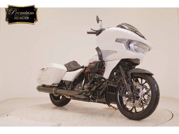2024 Harley-Davidson CVO Road Glide ST, белый, 5490000 рублей