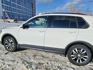 2020 Volkswagen Tiguan II, белый, 2350000 рублей, вид 4