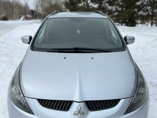 2005 Mitsubishi Grandis I, серебристый, 630000 рублей, вид 3