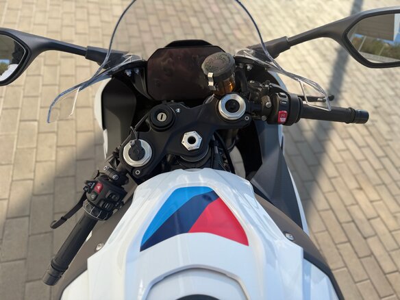 2025 BMW S 1000 RR, белый, 3200000 рублей - вид 9