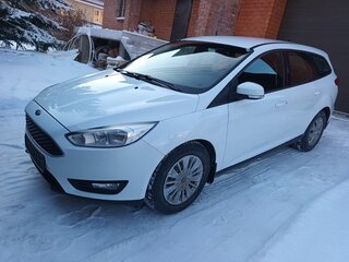 2017 Ford Focus III Рестайлинг, белый, 920000 рублей, вид 1