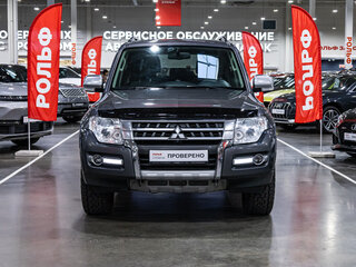 2017 Mitsubishi Pajero IV Рестайлинг 2, серый, 3200000 рублей, вид 3