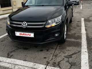 2013 Volkswagen Tiguan I Рестайлинг, чёрный, 1100000 рублей, вид 2