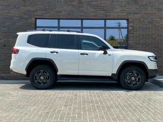 2021 Toyota Land Cruiser 300 Series, белый, 10590000 рублей, вид 5
