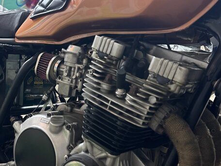 1981 Yamaha XJ750, оранжевый, 450000 рублей, вид 5