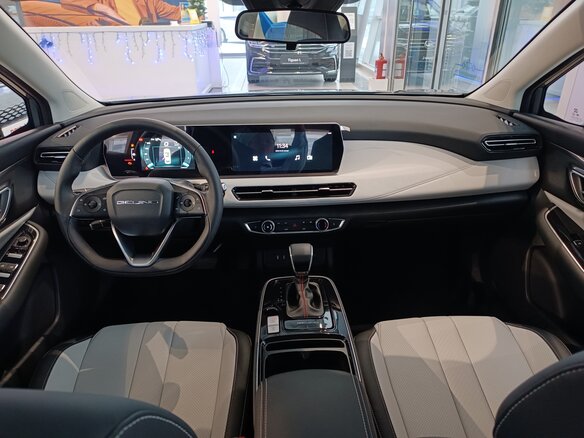 2024 BAIC U5 Plus, серый, 1890000 рублей - вид 6