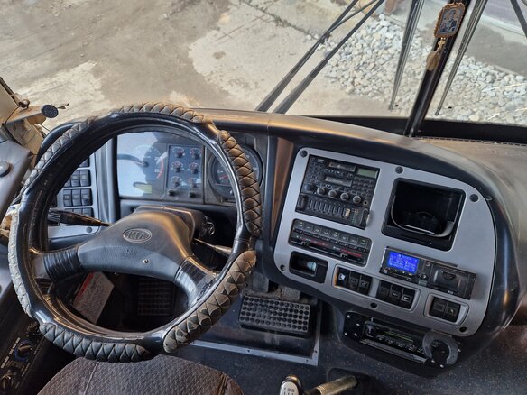 2008 Kia Granbird, красный - вид 6