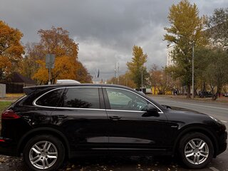 2015 Porsche Cayenne Diesel II Рестайлинг (958), чёрный, 4200000 рублей, вид 3