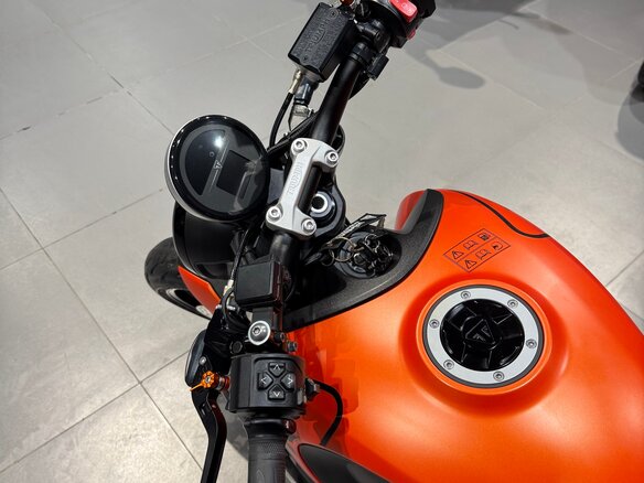 2022 Triumph Trident 660, оранжевый, 785000 рублей - вид 13