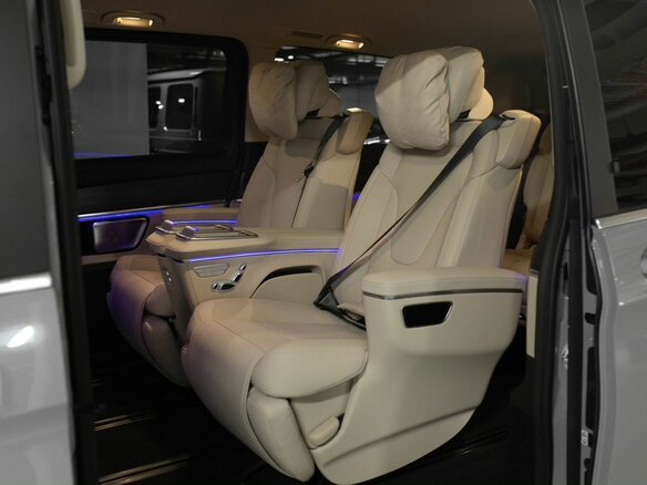 2026 Mercedes-Benz V-Класс 300 d экстра длинный III (W447) Рестайлинг 2, серый - вид 1