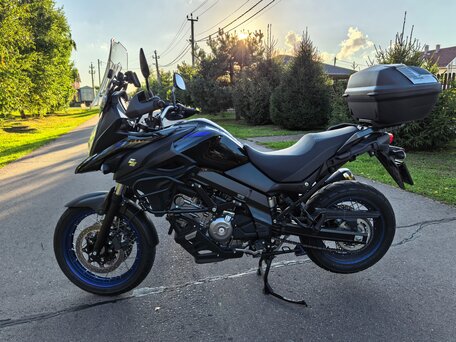 2022 Suzuki V-Strom DL 650, чёрный, 899900 рублей, вид 2