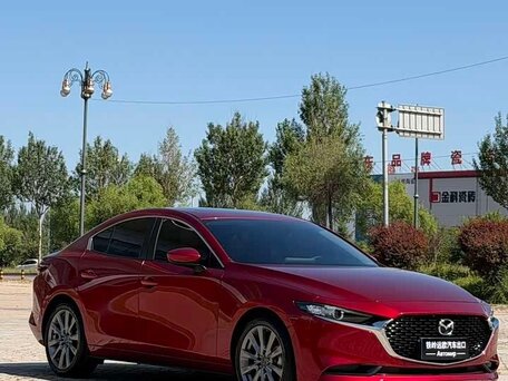 2023 Mazda 3 Axela IV (BP), красный, 1240000 рублей, вид 3
