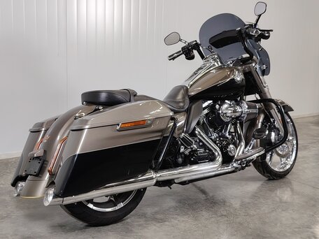 2015 Harley-Davidson Road King, серый, 1239000 рублей, вид 2