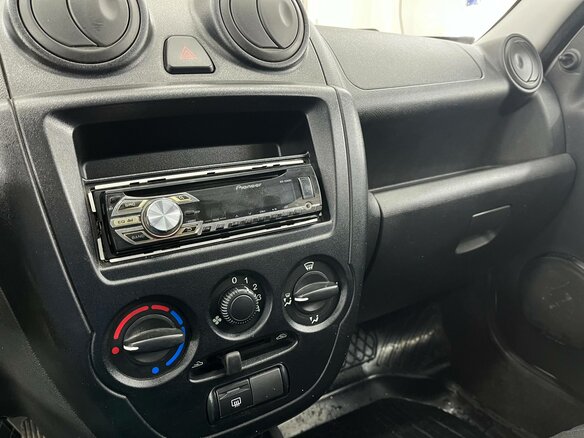 2013 Lada (ВАЗ) Granta I, белый, 160505 рублей - вид 13