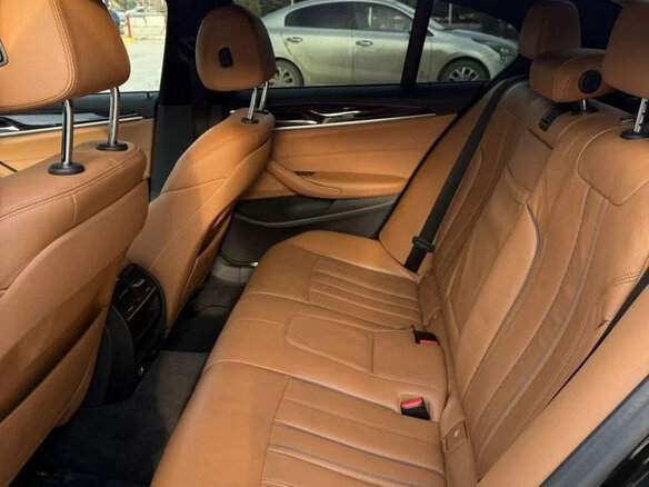 2018 BMW 5 серии 530i VII (G30/G31/G38), чёрный, 2700000 рублей - вид 6