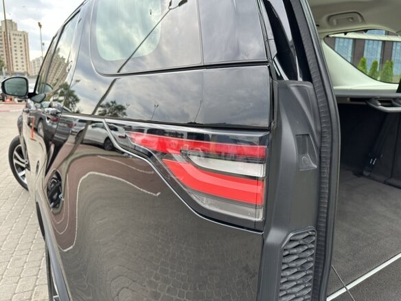 2018 Land Rover Discovery V, чёрный, 3278956 рублей - вид 24