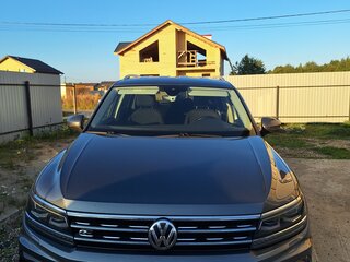 2018 Volkswagen Tiguan Allspace II, серый, 3000000 рублей, вид 2