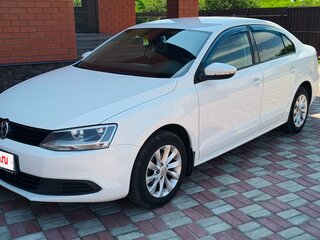 2013 Volkswagen Jetta VI, белый, 800000 рублей, вид 2