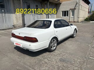 1990 Toyota Vista III (V30), белый, 198000 рублей, вид 5