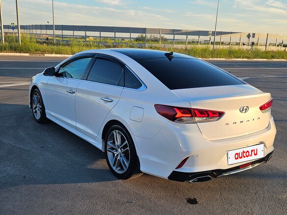 2017 Hyundai Sonata VII (LF), белый, 1820000 рублей - вид 14