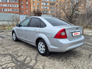 2008 Ford Focus II Рестайлинг, серебристый, 550000 рублей, вид 4