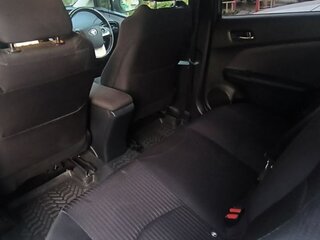 2016 Toyota Prius IV (XW50), белый, 1400000 рублей, вид 3