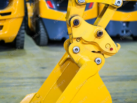2024 KATO HD37V5, жёлтый, 5540000 рублей, вид 5