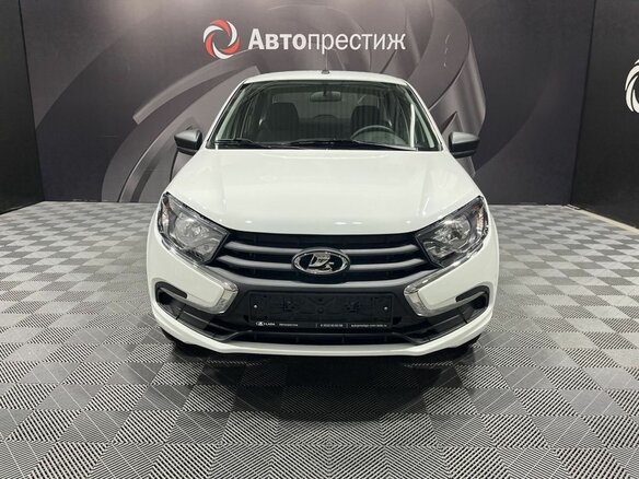 2026 Lada (ВАЗ) Granta I Рестайлинг, белый - вид 1