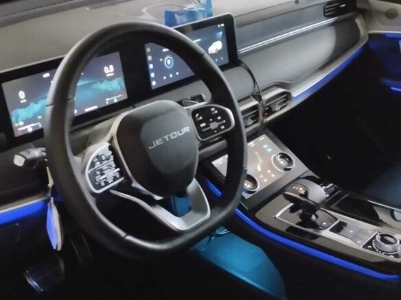 2024 Jetour X70+ I Рестайлинг, белый, 2700000 рублей - вид 6
