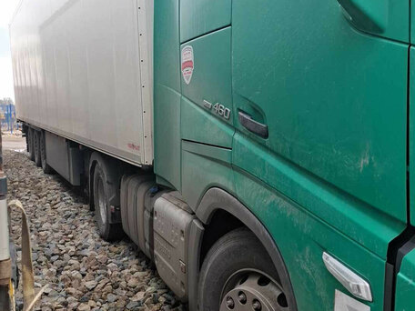 2021 Volvo FH 540, зелёный, 9672000 рублей, вид 4
