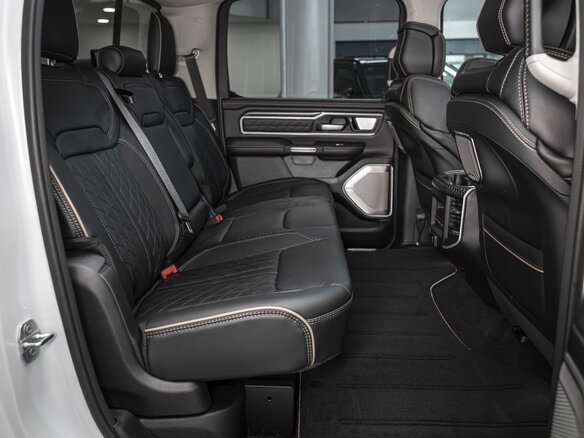 2026 Ram 1500 Crew Cab V Рестайлинг, белый, 10814927 рублей - вид 23