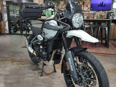 2024 Royal Enfield Himalayan, белый, 540000 рублей, вид 2