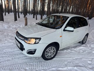 2015 Lada (ВАЗ) Kalina II, белый, 500000 рублей, вид 2