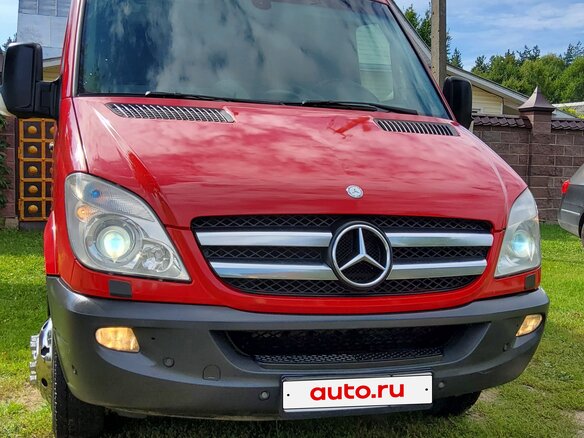2012 Mercedes-Benz Sprinter, красный, 2050000 рублей - вид 3