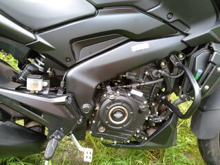 2019 Bajaj Dominar 400, чёрный, 400000 рублей, вид 5