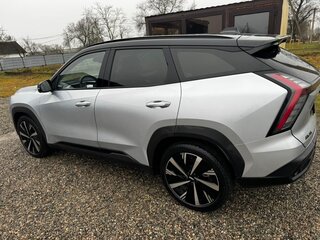 2024 Geely Atlas II, серебристый, 3400000 рублей, вид 3