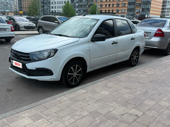 2018 Lada (ВАЗ) Granta I Рестайлинг, белый - вид 1