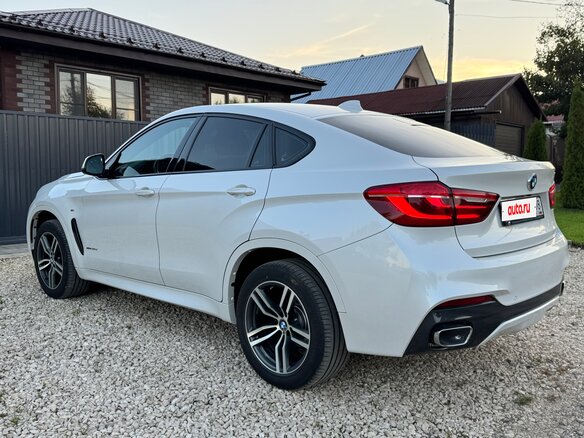 2019 BMW X6 30d II (F16), белый, 5300000 рублей - вид 9