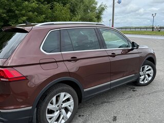 2021 Volkswagen Tiguan II Рестайлинг, коричневый, 2500000 рублей, вид 2