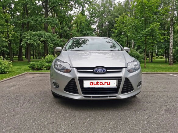 2013 Ford Focus III, серебристый, 850000 рублей - вид 1